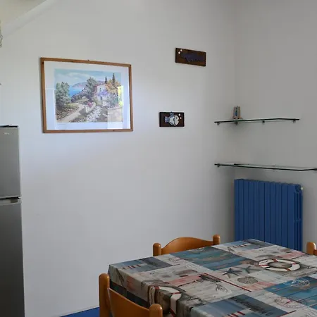 M328 - Marcelli, Bilocale Con Vista Mare *