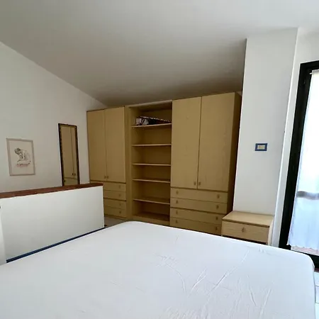 M328 - Marcelli, Bilocale Con Vista Mare * Marcelli