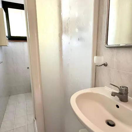 M328 - Marcelli, Bilocale Con Vista Mare