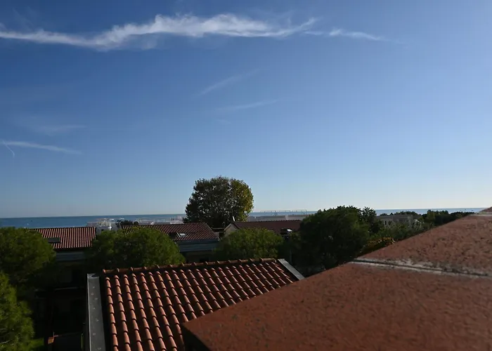 M328 - Marcelli, Bilocale Con Vista Mare